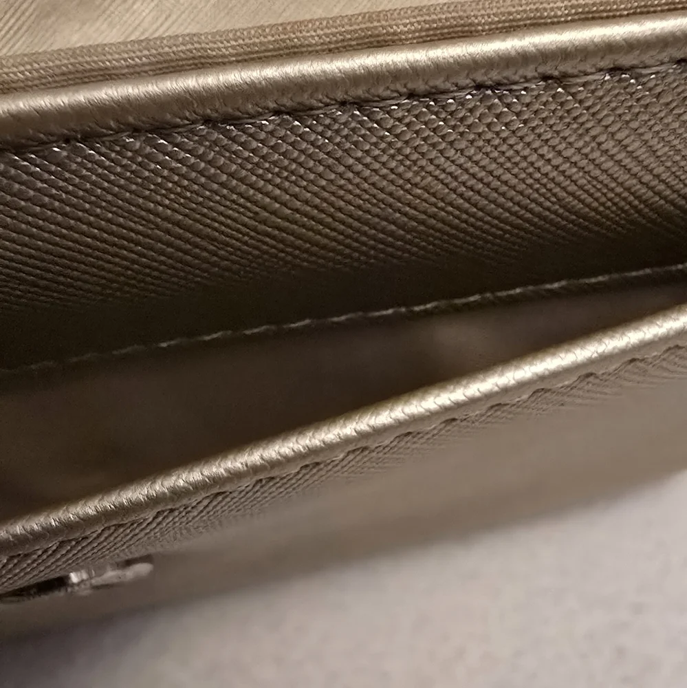 Safe Keepers Pink Wallet